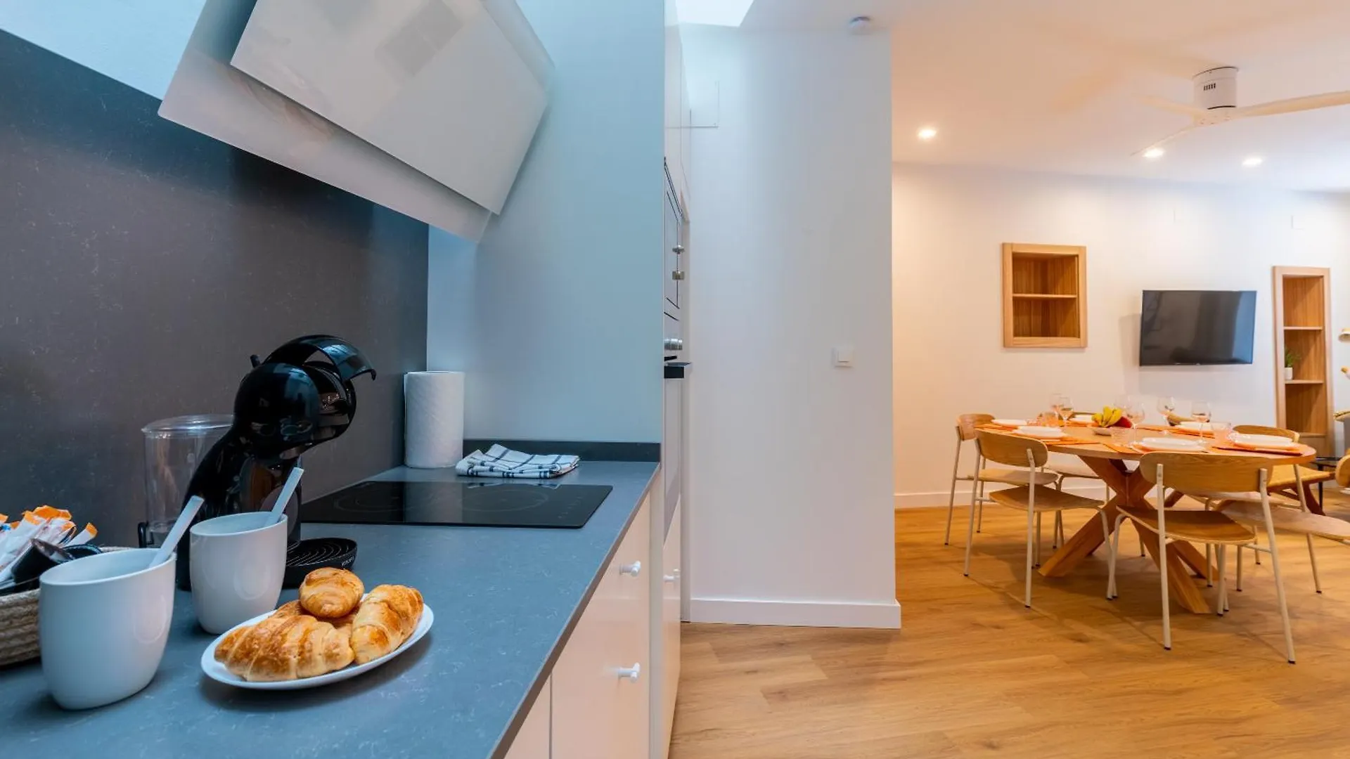Vakantiehuis G4 Brand New Home San Bernardo Terraza Sevilla