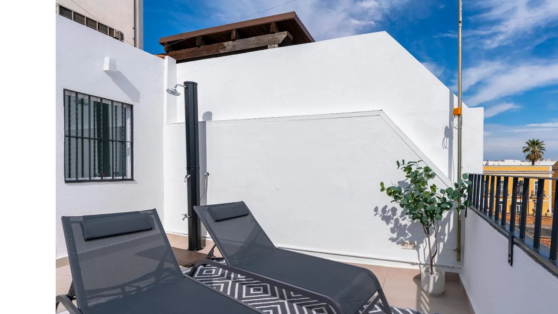 Vakantiehuis G4 Brand New Home San Bernardo Terraza Sevilla